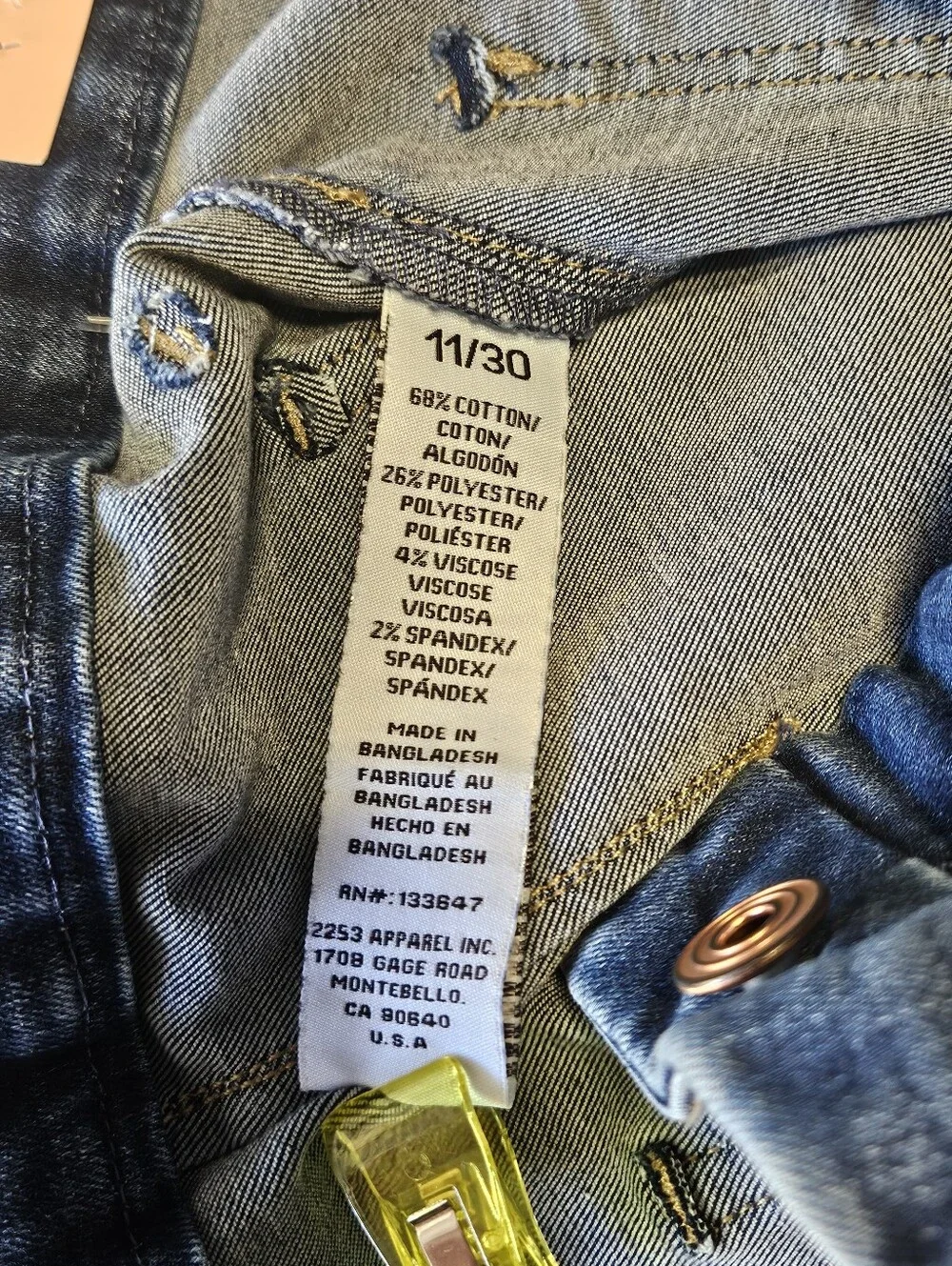 Celebrity Pink Juniors High Wide-Leg Patch Pocket Dark Wash Jeans Size 11/30 NWT - Picture 15 of 16